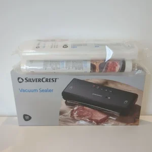 Silvercrest Vacuum Sealer with Sealer Bag Rolls